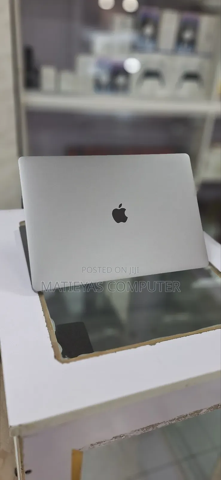 New Laptop Apple MacBook Pro 2019 64GB Intel Core i9 SSD 512GB