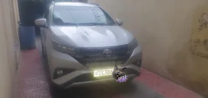Toyota Rush 2023 Silver