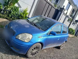 Toyota Vitz 2002 Blue