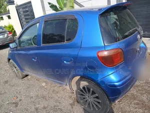 Toyota Vitz 2002 Blue