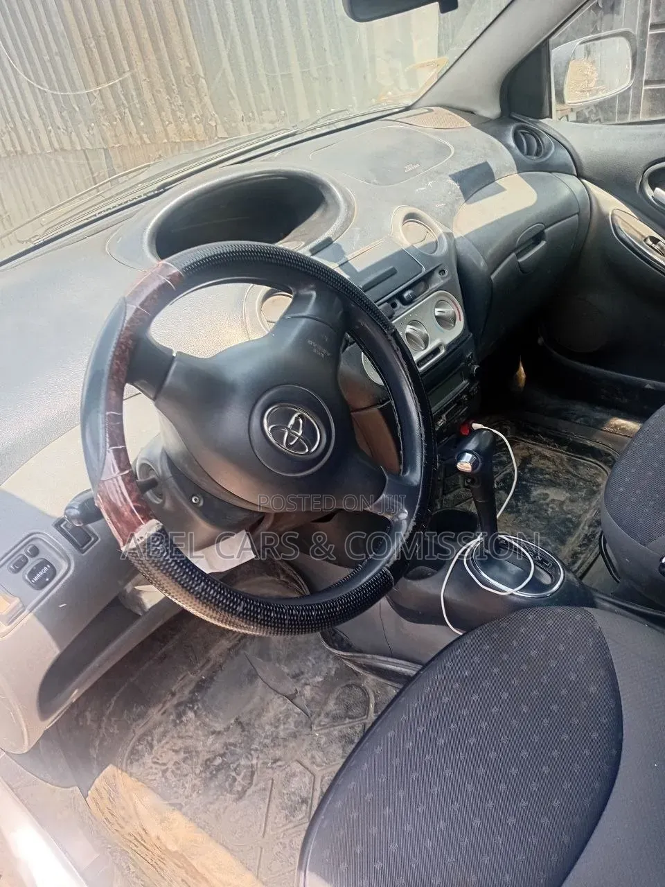 Toyota Vitz 2002 Blue