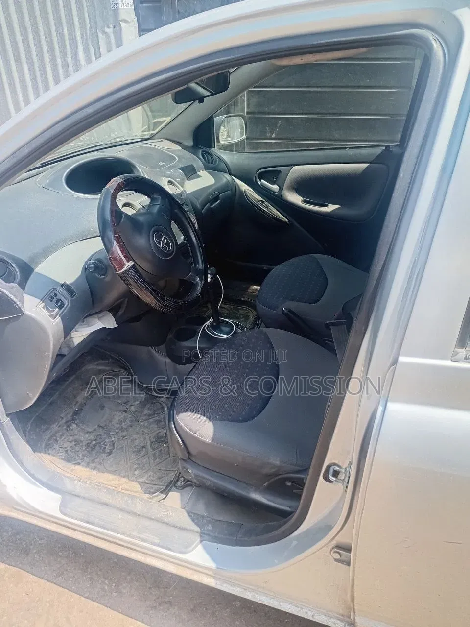 Toyota Vitz 2002 Blue