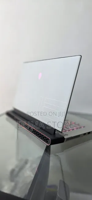 New Laptop Dell Allenware M15 R5 16GB Intel Core i7 SSD 1T