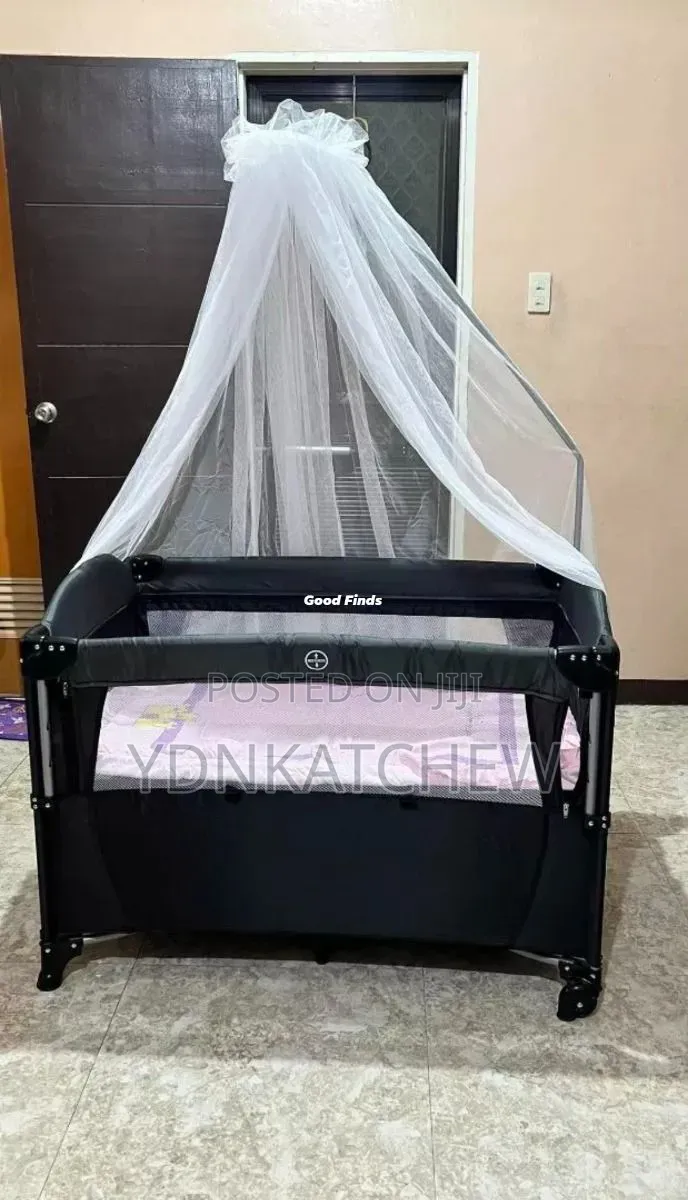 3-በ-1 የሕፃን አልጋ አጠገብ መኝታ ቤት እና ተንቀሳቃሽ መጫወቻ ቦታ