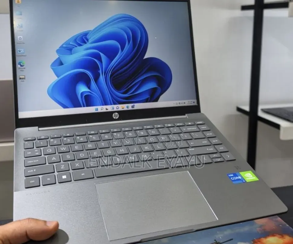 New Laptop HP Pavilion 14 16GB Intel Core i5 SSD 512GB