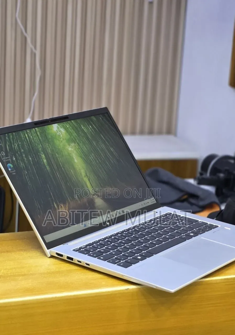 New Laptop HP EliteBook 840 G11 16GB Intel Core Ultra 7 SSD 512GB