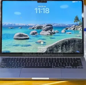 New Laptop Apple MacBook Air 2022 M2 8GB Apple M2 SSD 256GB
