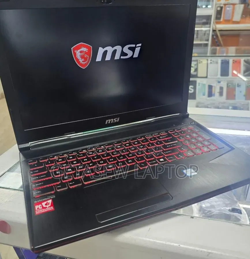 New Laptop MSI GP75 Leopard 16GB Intel Core i7 HDD 1T