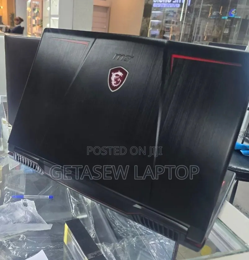 New Laptop MSI GP75 Leopard 16GB Intel Core i7 HDD 1T