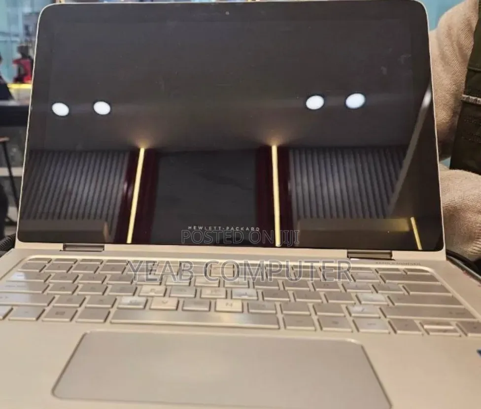 New Laptop HP Spectre X360 8GB Intel Core i5 SSD 256GB