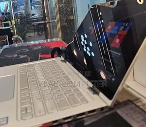 New Laptop HP Spectre X360 8GB Intel Core i5 SSD 256GB