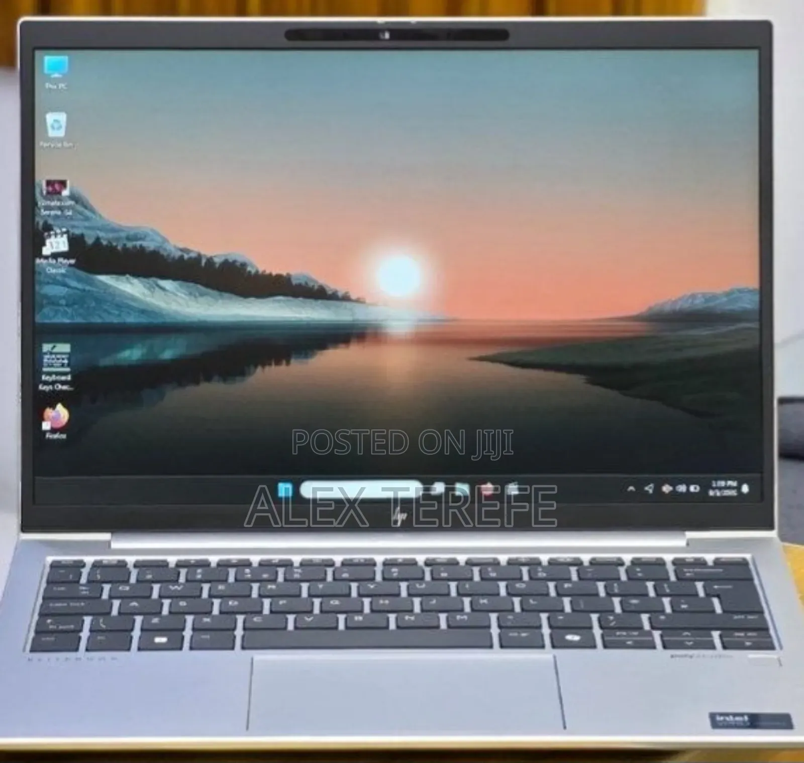 New Laptop HP Elitebook 830 G11 16GB Intel Core Ultra 7 SSD 512GB