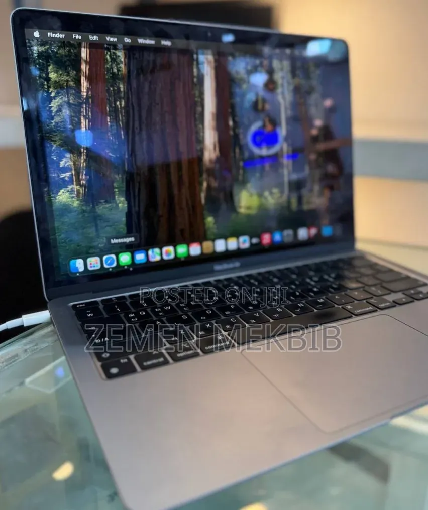 New Laptop Apple MacBook Air 2020 M1 8GB Apple M1 SSD 256GB