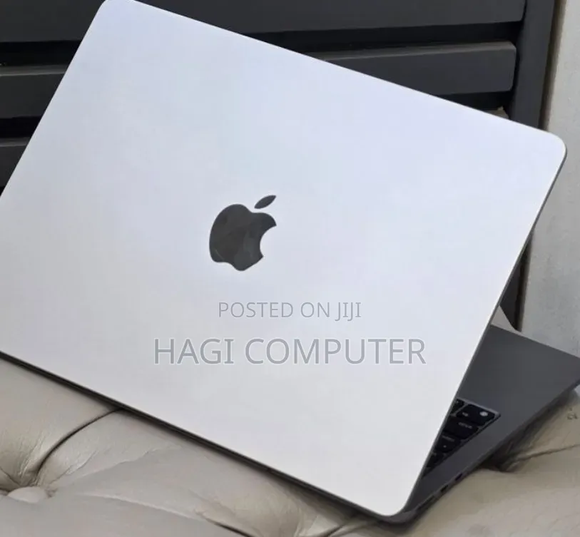 New Laptop Apple MacBook Air 2022 M2 8GB Apple M2 SSD 256GB