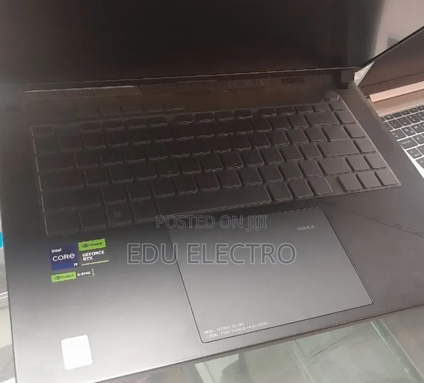 New Laptop Asus ROG Strix G15 16GB Intel Core i9 SSD 1T