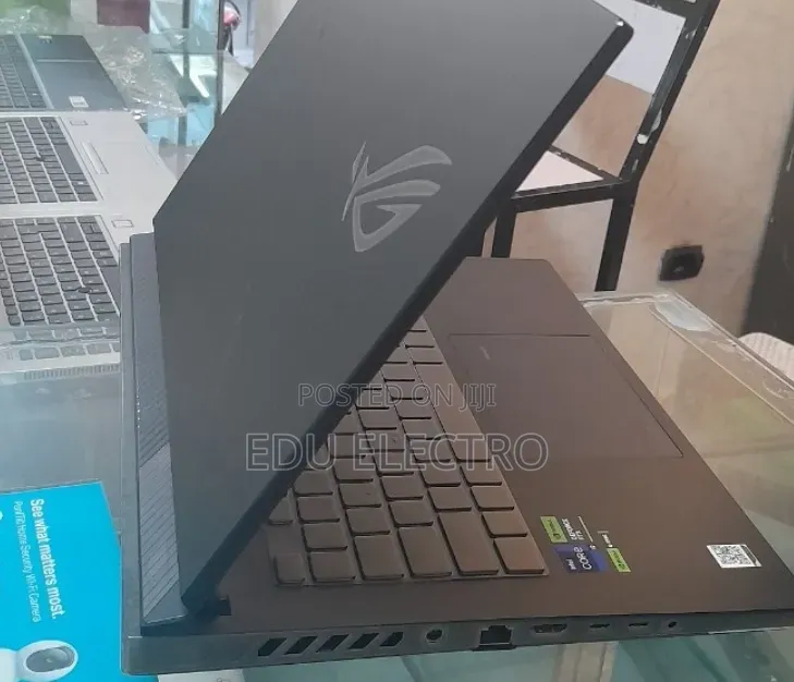 New Laptop Asus ROG Strix G15 16GB Intel Core i9 SSD 1T