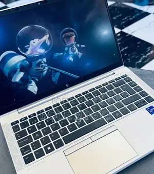 New Laptop HP EliteBook 840 G8 16GB Intel Core i7 SSD 512GB