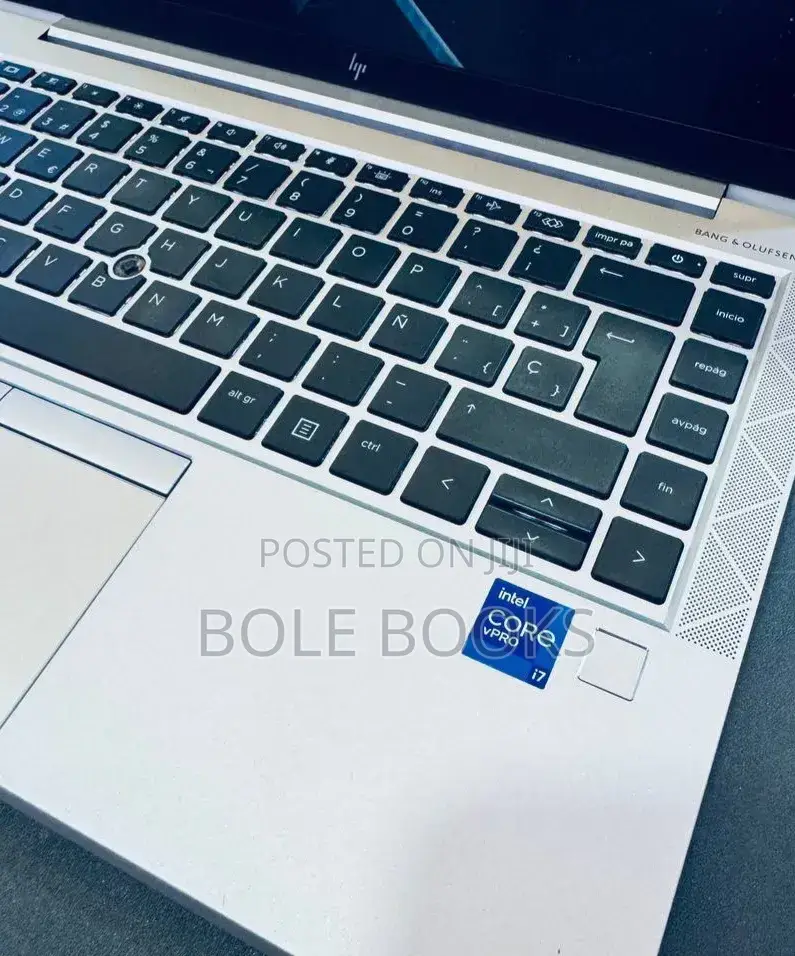 New Laptop HP EliteBook 840 G8 16GB Intel Core i7 SSD 512GB