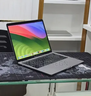 New Laptop Apple MacBook Pro 2019 16GB Intel Core i7 SSD 1T