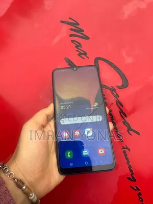 Samsung A10 32 GB Black