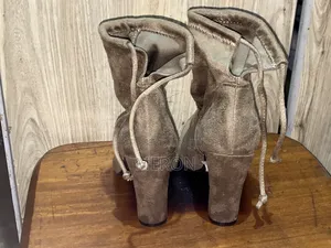 Women Boots