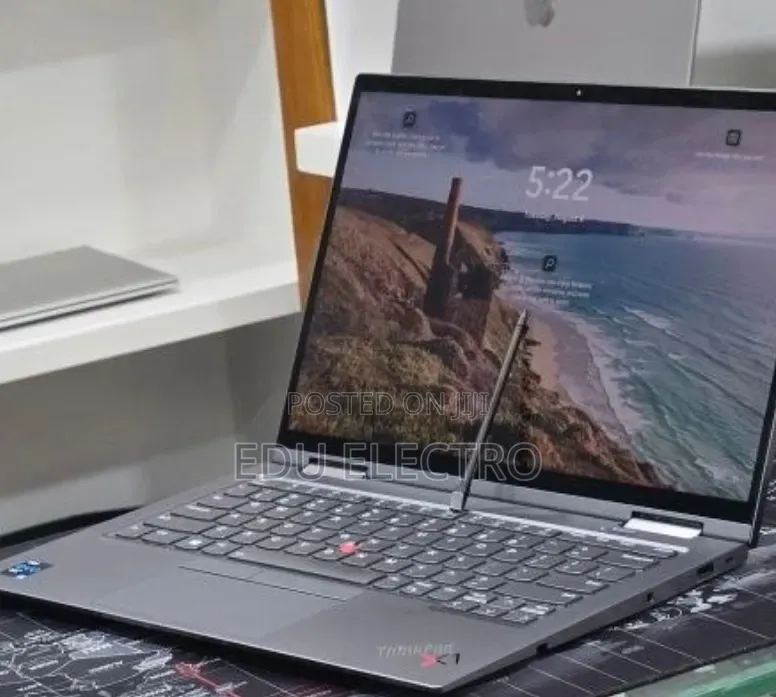 New Laptop Lenovo ThinkPad X1 Yoga 16GB Intel Core i5 SSD 512GB