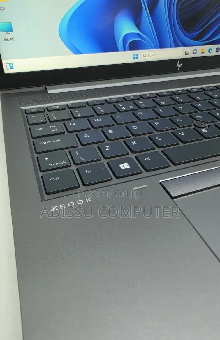 New Laptop HP ZBook Studio 16GB Intel Core i7 SSD 512GB