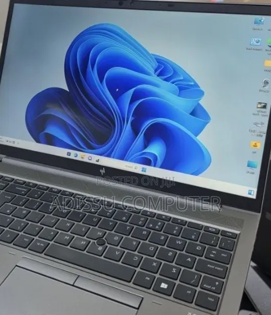 New Laptop HP ZBook Studio 16GB Intel Core i7 SSD 512GB
