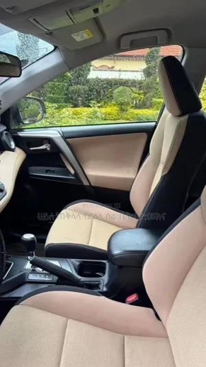 Toyota RAV4 2017 Pink