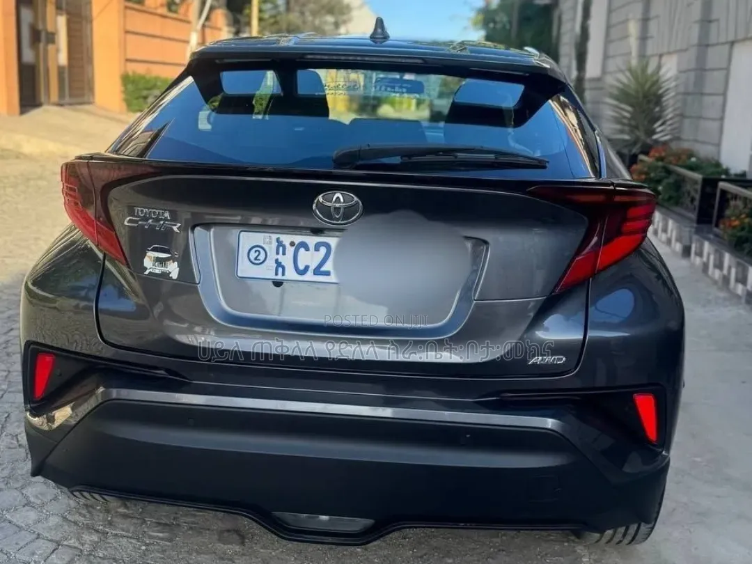 Toyota C-HR 2022 Gray