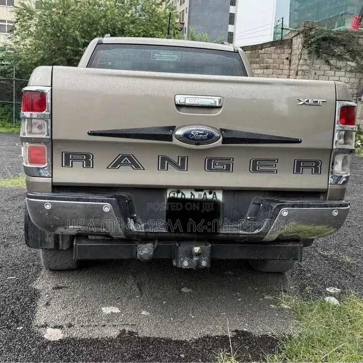Ford Ranger Wildtrak 2021 Pink