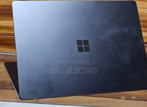 New Laptop Microsoft Surface 16GB Intel Core i7 SSD 256GB