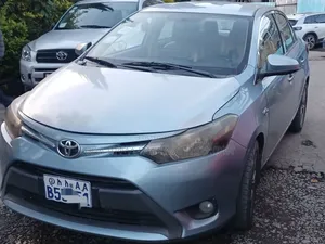 Toyota Yaris 2015 Maroon