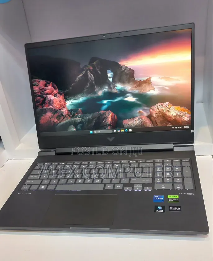 New Laptop HP Victus 16 16GB Intel Core i7 SSD 1T