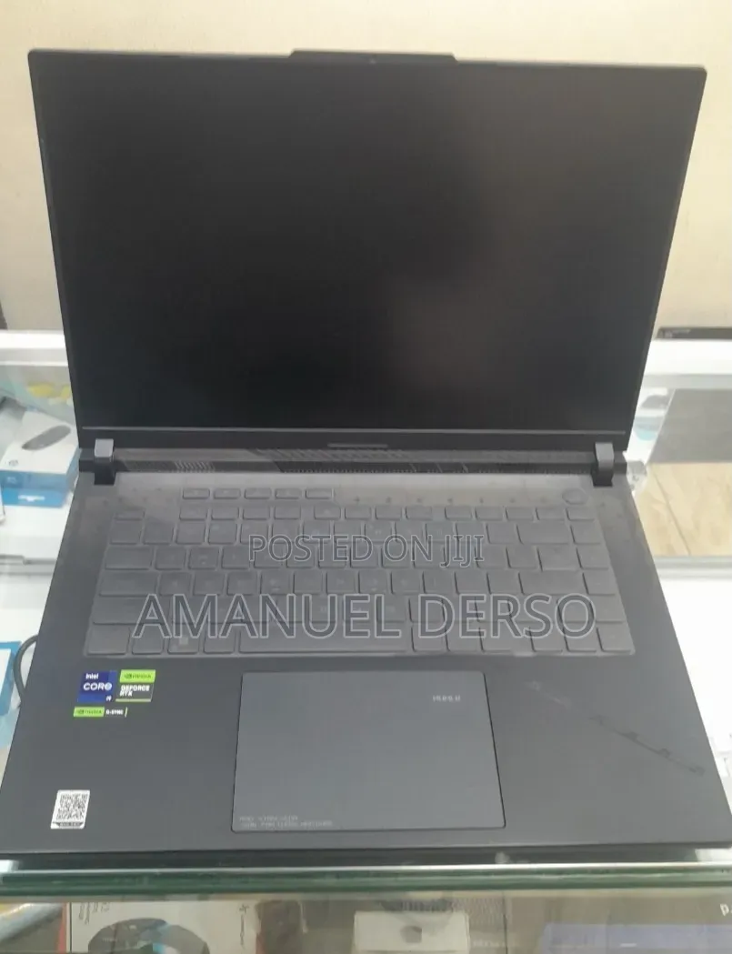 New Laptop Asus ROG Strix G15 16GB Intel Core i9 SSD 1T