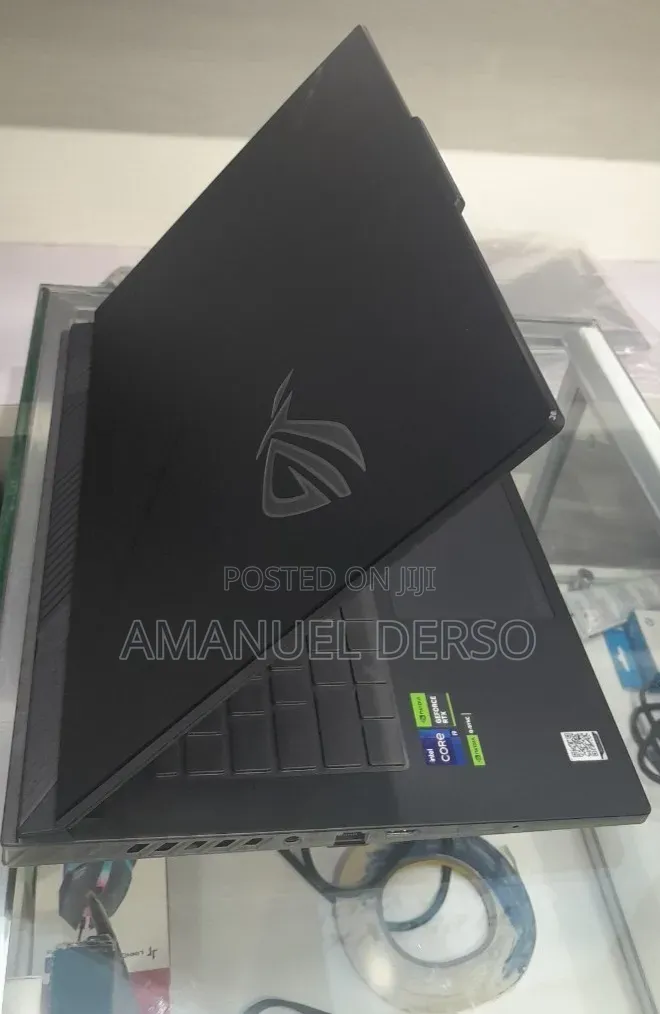 New Laptop Asus ROG Strix G15 16GB Intel Core i9 SSD 1T