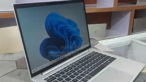 New Laptop HP EliteBook 840 G9 16GB Intel Core i7 SSD 512GB