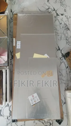 Premium Acrylic Mirror Sheet(ጥርት ያለ የአክሪሊክ መስታወት ሉህ)