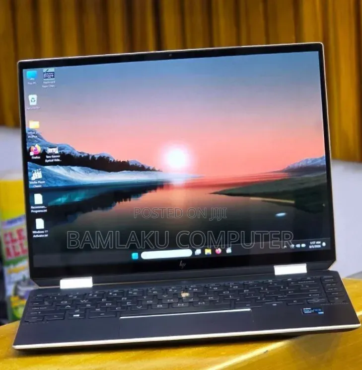New Laptop HP Spectre X360 16GB Intel Core i7 SSD 512GB