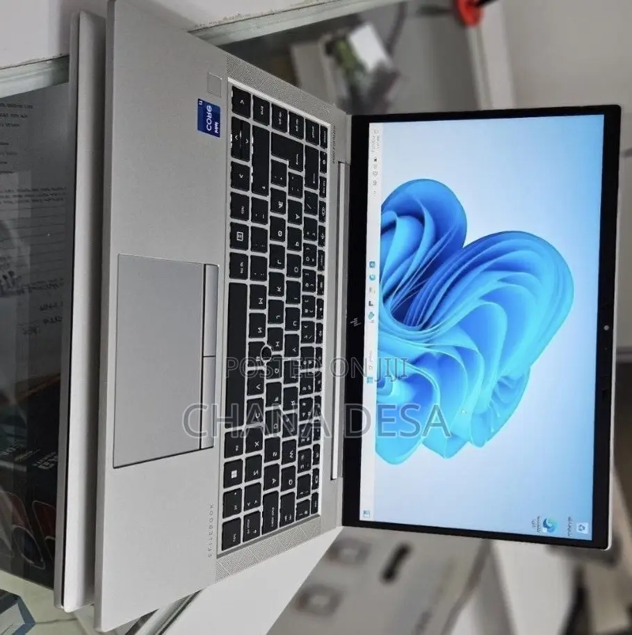 New Laptop HP EliteBook 840 G8 16GB Intel Core i7 SSD 512GB