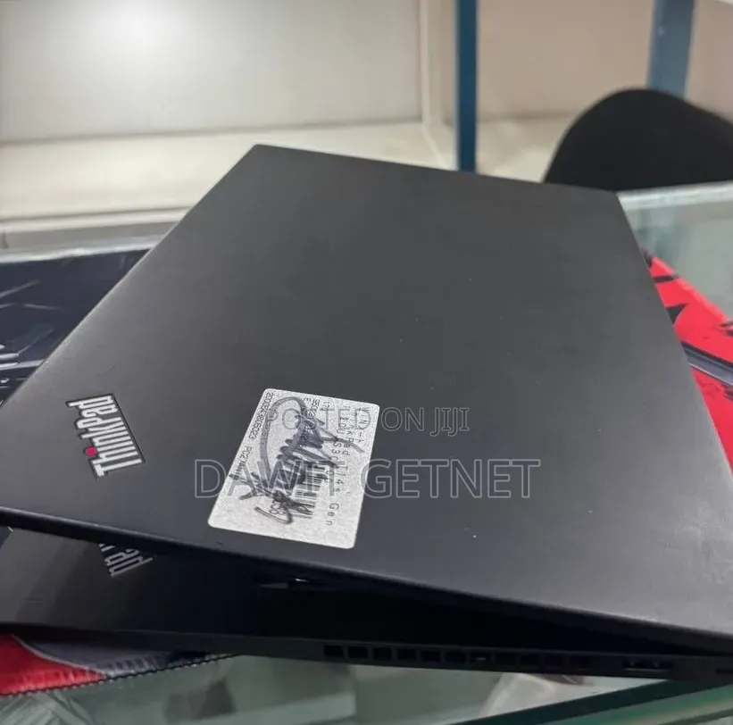 New Laptop Lenovo ThinkPad Yoga 8GB AMD Ryzen 5 SSD 256GB