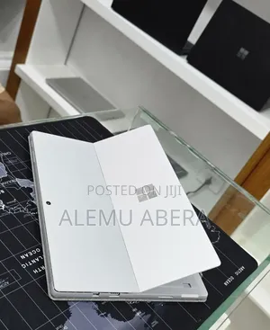 New Laptop Microsoft Surface Pro 6 8GB Intel Core i5 SSD 256GB