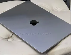 New Laptop Apple MacBook Air 2022 M2 8GB Apple M2 SSD 256GB