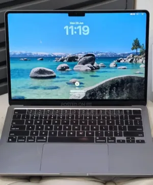 New Laptop Apple MacBook Air 2022 M2 8GB Apple M2 SSD 256GB
