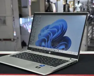 New Laptop HP EliteBook 830 G8 16GB Intel Core i5 SSD 512GB