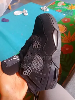 Air Jordan 4