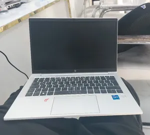 Laptop HP EliteBook 830 G8 16GB Intel Core i7 SSD 1T