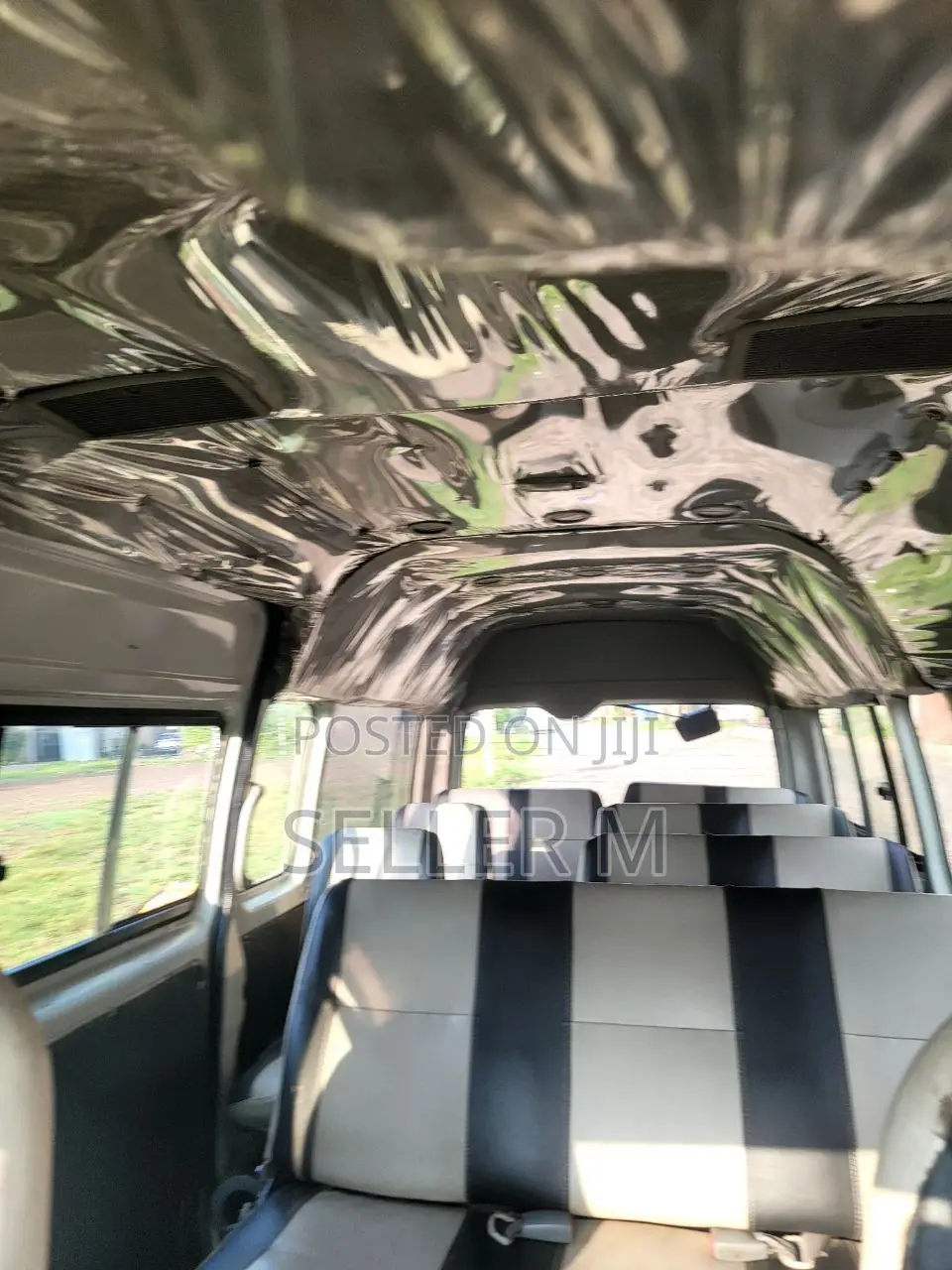 Toyota HiAce 2005 White