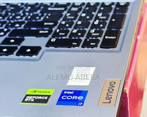 New Laptop Lenovo LOQ 15AHP10 16GB Intel Core i7 SSD 512GB