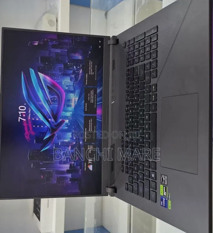 New Laptop Asus ROG Strix G18 16GB Intel Core i9 SSD 1T